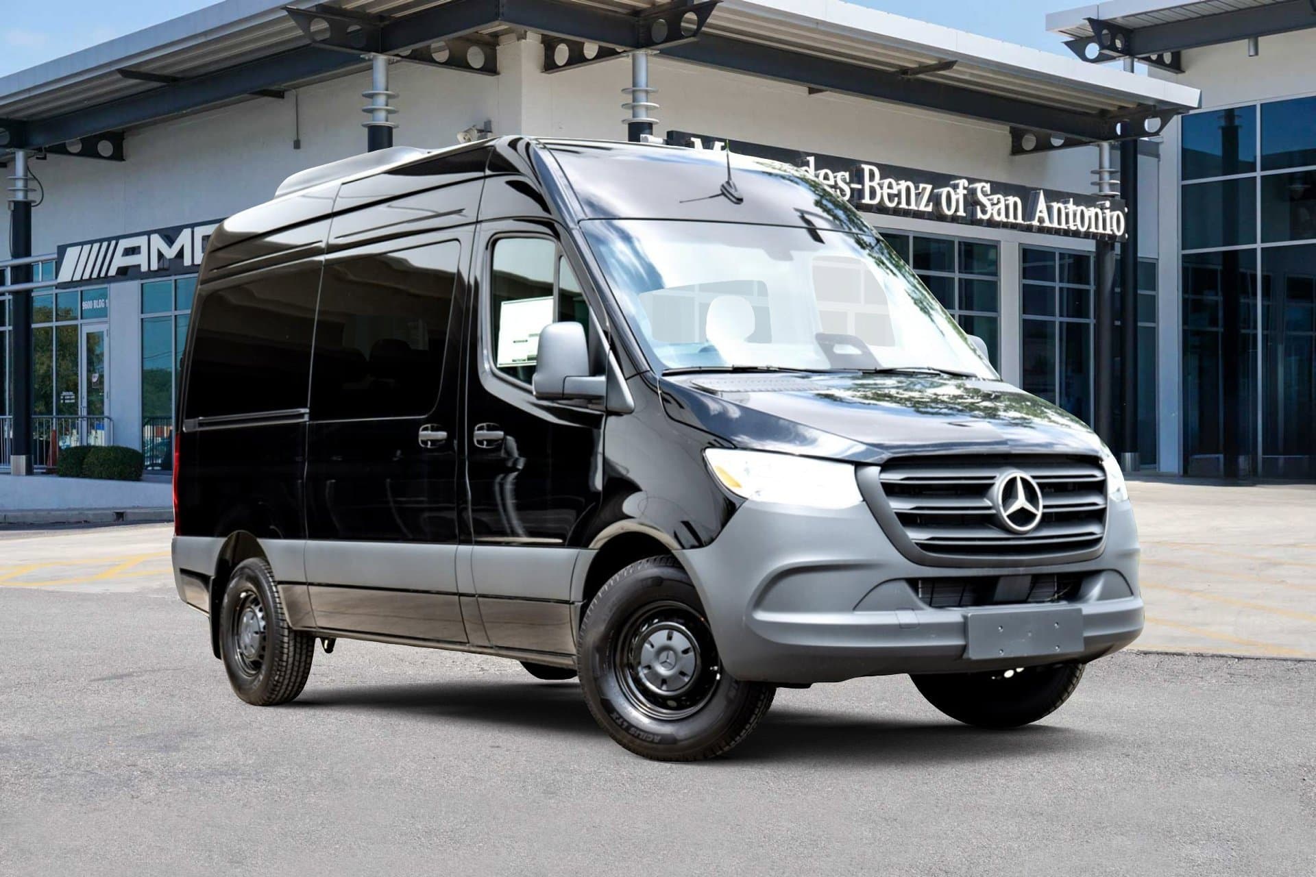 2025 Mercedes-Benz Sprinter Passenger Van Passenger 144 WB